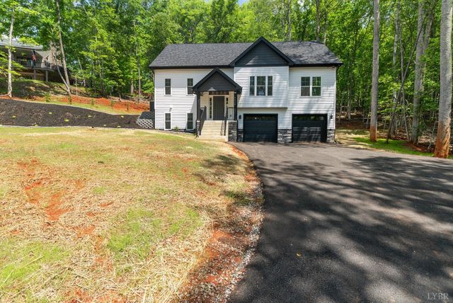 5610 Old Cifax Road, Goode, VA 24556