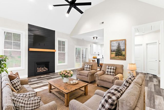 5610 Old Cifax Road, Goode, VA 24556