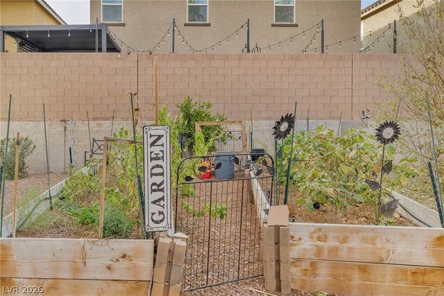 711 Bass Drive D, Henderson, NV 89014