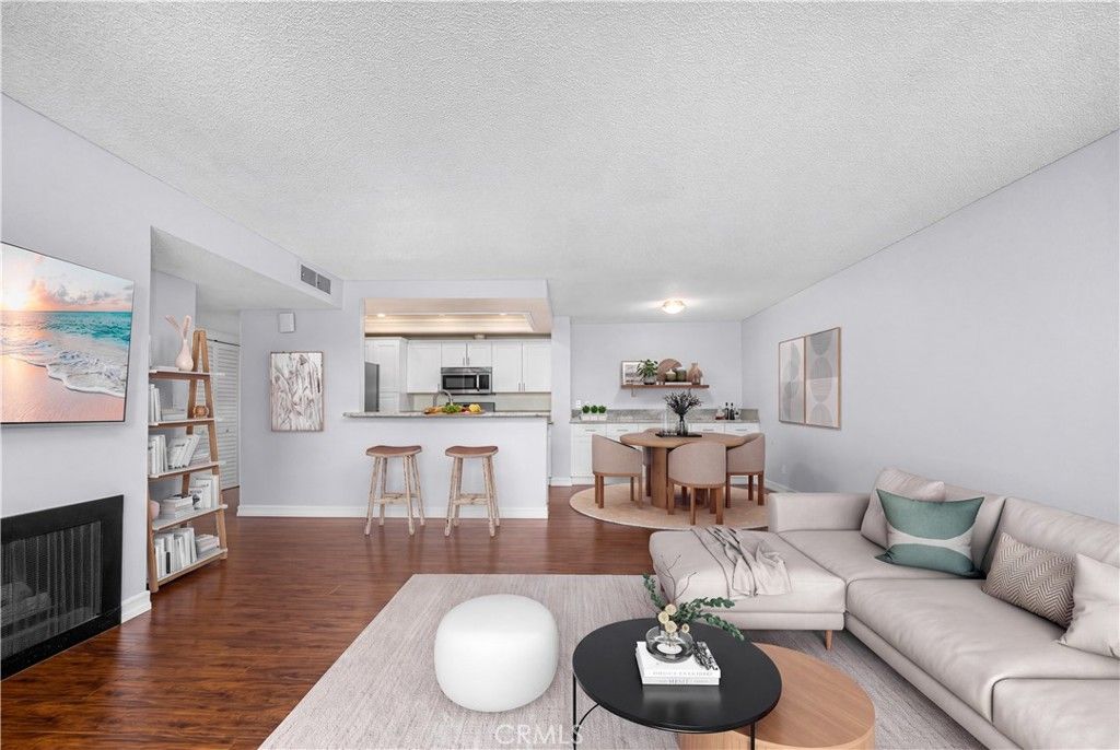 12635 Main 320, Garden Grove, CA 92840 — exterior