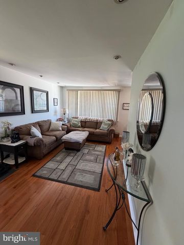 607 SHERRIE RD, Philadelphia, PA 19115