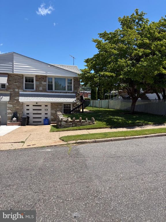 607 SHERRIE RD, Philadelphia, PA 19115