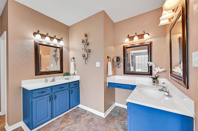 2906 Palmer Drive, Friendswood, TX 77546