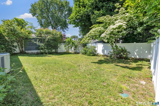 102 Geneva Terrace, Fairfield, CT 06824