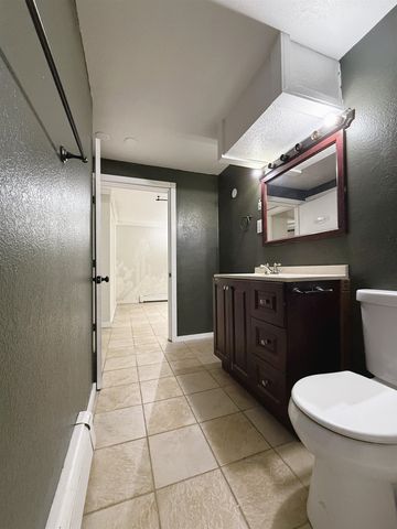 3200 Bunting Avenue, Clifton, CO 81520