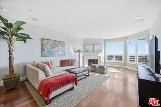 2602 E 20th Street 202B, Signal Hill, CA 90755