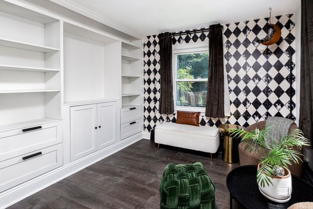 567 Cabot St, Beverly, MA 01915