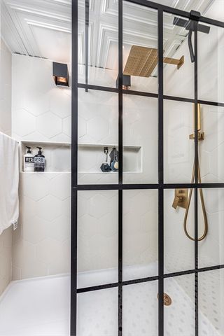 567 Cabot St, Beverly, MA 01915