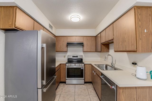 17225 N 16TH Street 10, Phoenix, AZ 85022