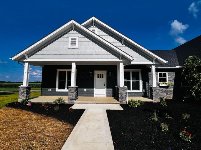 1396 Greenbrier Drive, Mount Vernon, OH 43050