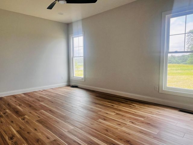 1396 Greenbrier Drive, Mount Vernon, OH 43050