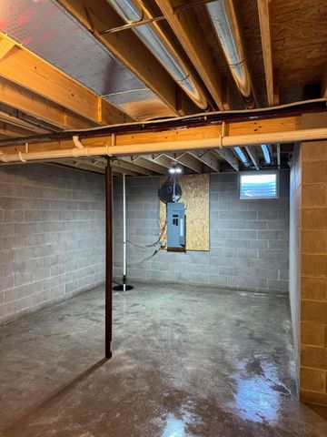 1396 Greenbrier Drive, Mount Vernon, OH 43050