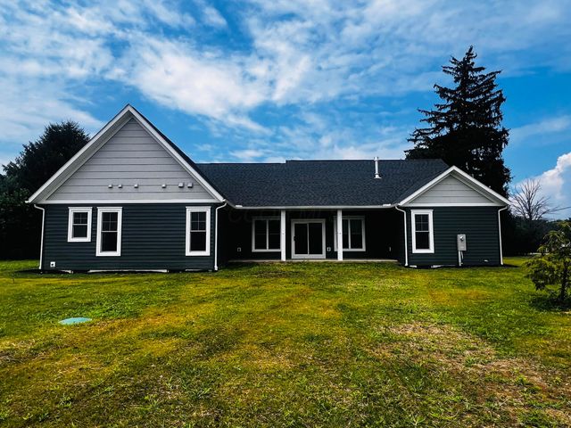 1396 Greenbrier Drive, Mount Vernon, OH 43050