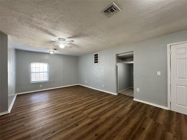 938 SW 62nd Street, Oklahoma City, OK 73139