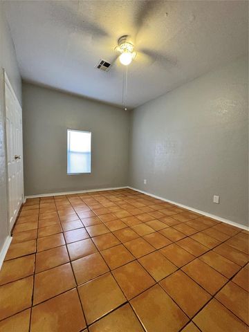938 SW 62nd Street, Oklahoma City, OK 73139