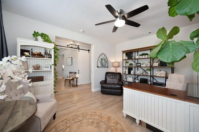 7527 Country Oaks Ln, Orangevale, CA 95662