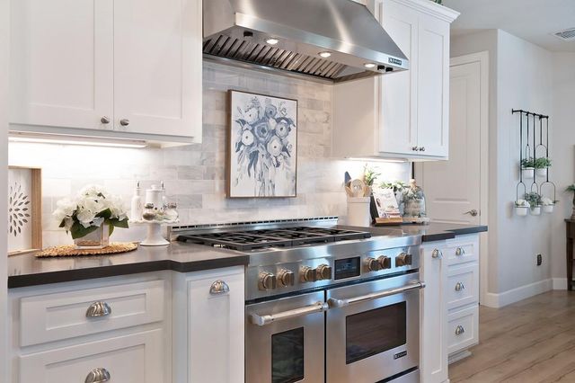 7527 Country Oaks Ln, Orangevale, CA 95662