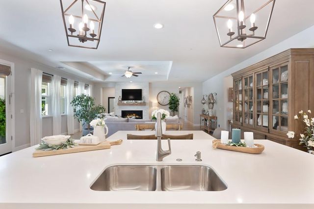 7527 Country Oaks Ln, Orangevale, CA 95662