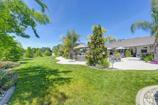 7527 Country Oaks Ln, Orangevale, CA 95662