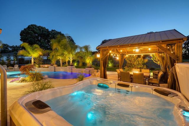 7527 Country Oaks Ln, Orangevale, CA 95662