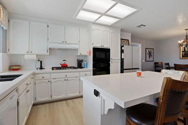 724 Adare Way, Galt, CA 95632