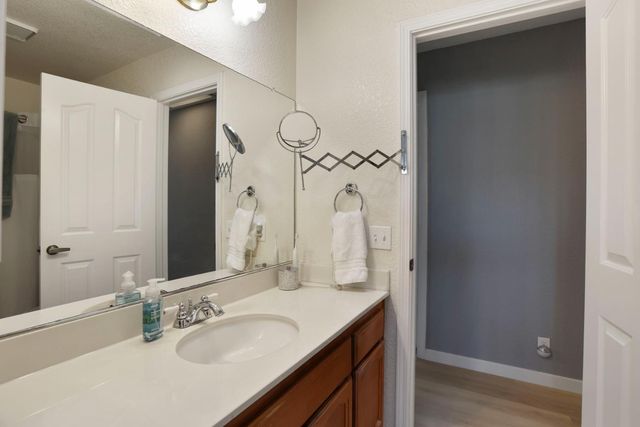 724 Adare Way, Galt, CA 95632