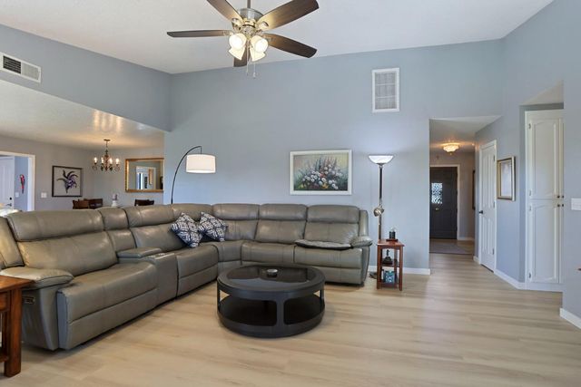 724 Adare Way, Galt, CA 95632