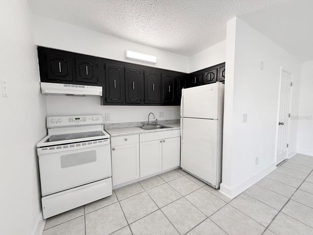 3301 58TH AVENUE S 302, St Petersburg, FL 33712