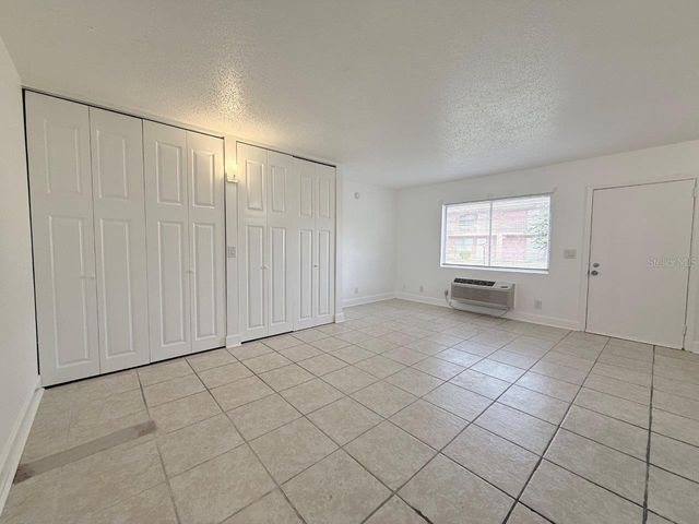 3301 58TH AVENUE S 302, St Petersburg, FL 33712