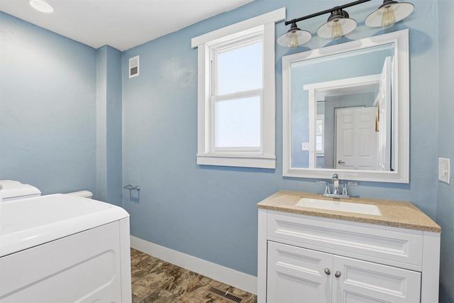 1013 WYMAN STREET, New London, WI 54961