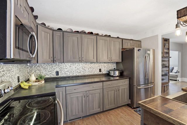 1013 WYMAN STREET, New London, WI 54961