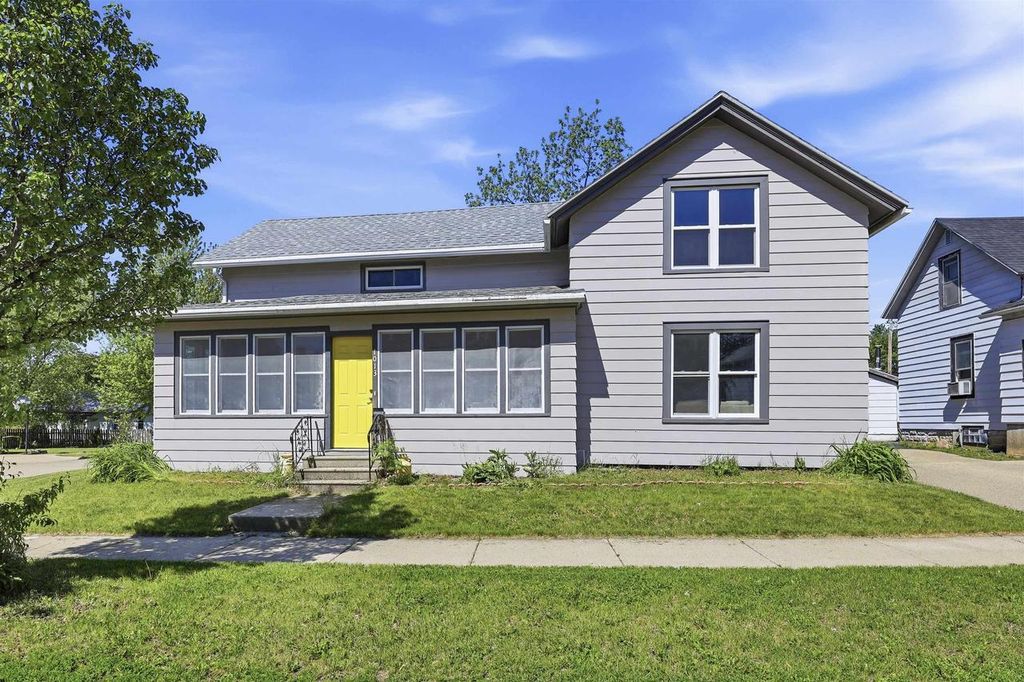 1013 WYMAN STREET, New London, WI 54961