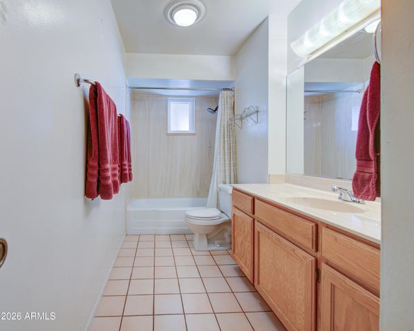 3432 W PALMAIRE Avenue, Phoenix, AZ 85051