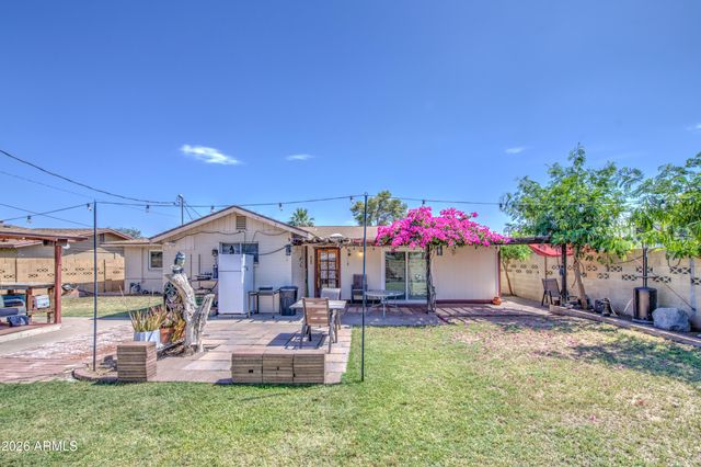 3432 W PALMAIRE Avenue, Phoenix, AZ 85051