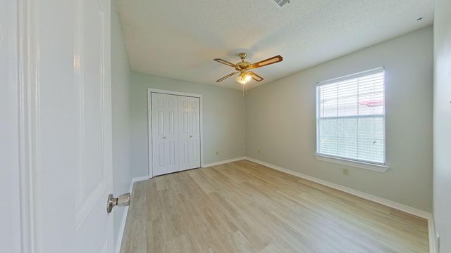 451 Chris Lane, Mary Esther, FL 32569