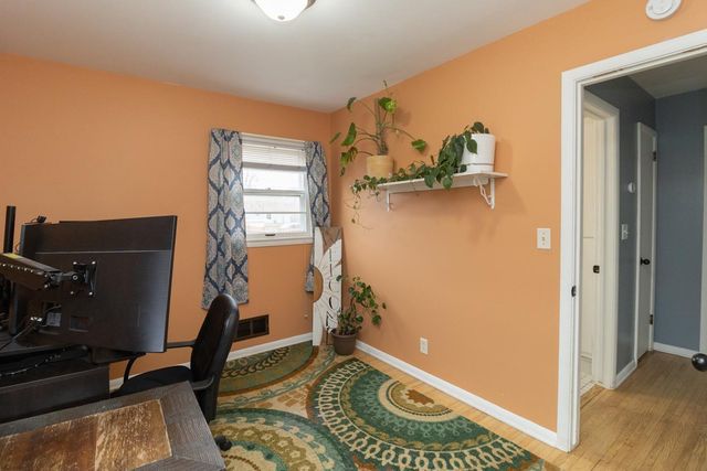 4934 Sheridan Avenue N, Minneapolis, MN 55430