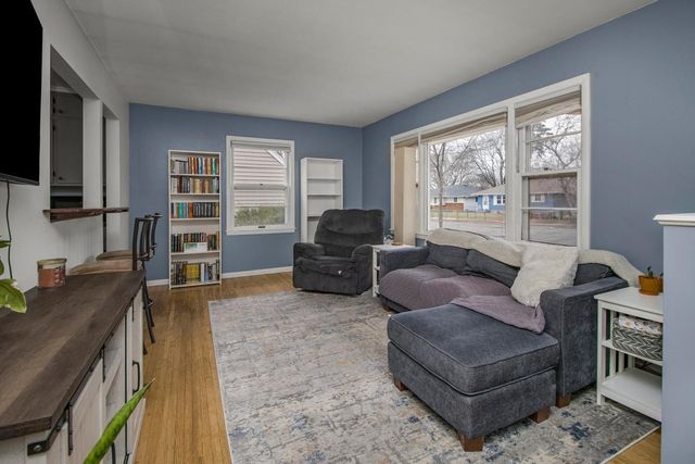 4934 Sheridan Avenue N, Minneapolis, MN 55430