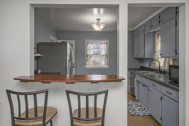 4934 Sheridan Avenue N, Minneapolis, MN 55430