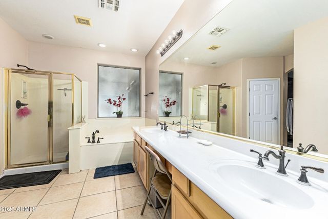 8004 W DONALD Drive, Peoria, AZ 85383