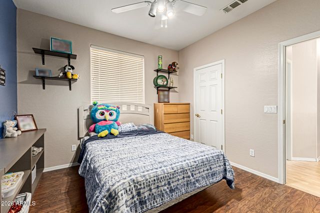 8004 W DONALD Drive, Peoria, AZ 85383