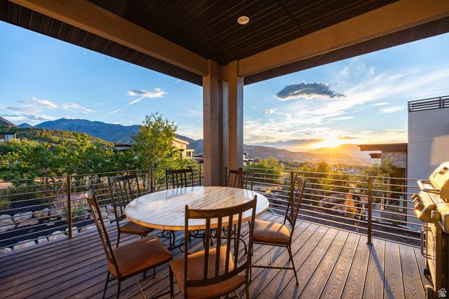 732 S NEBO CIR, Woodland Hills, UT 84653