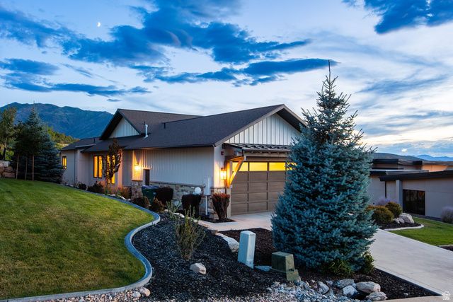 732 S NEBO CIR, Woodland Hills, UT 84653