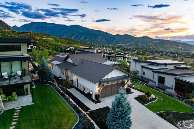 732 S NEBO CIR, Woodland Hills, UT 84653