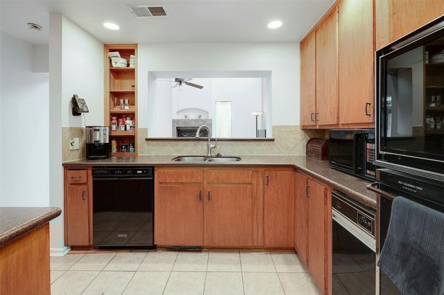 1735 Spyglass DR 115, Austin, TX 78746