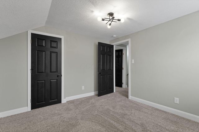 258 Wrexham Avenue, Columbus, OH 43223