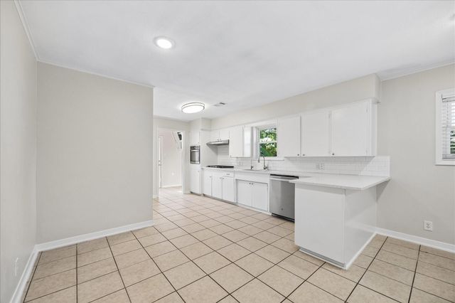 7824 Yucca Drive, Texas City, TX 77591
