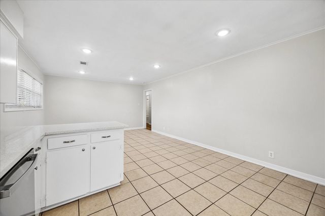7824 Yucca Drive, Texas City, TX 77591