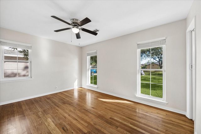 7824 Yucca Drive, Texas City, TX 77591