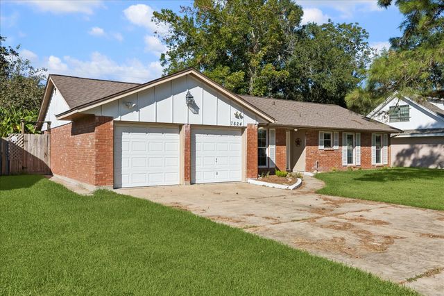 7824 Yucca Drive, Texas City, TX 77591