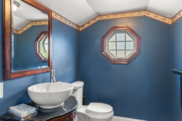 18 Hardy St, Danvers, MA 01923